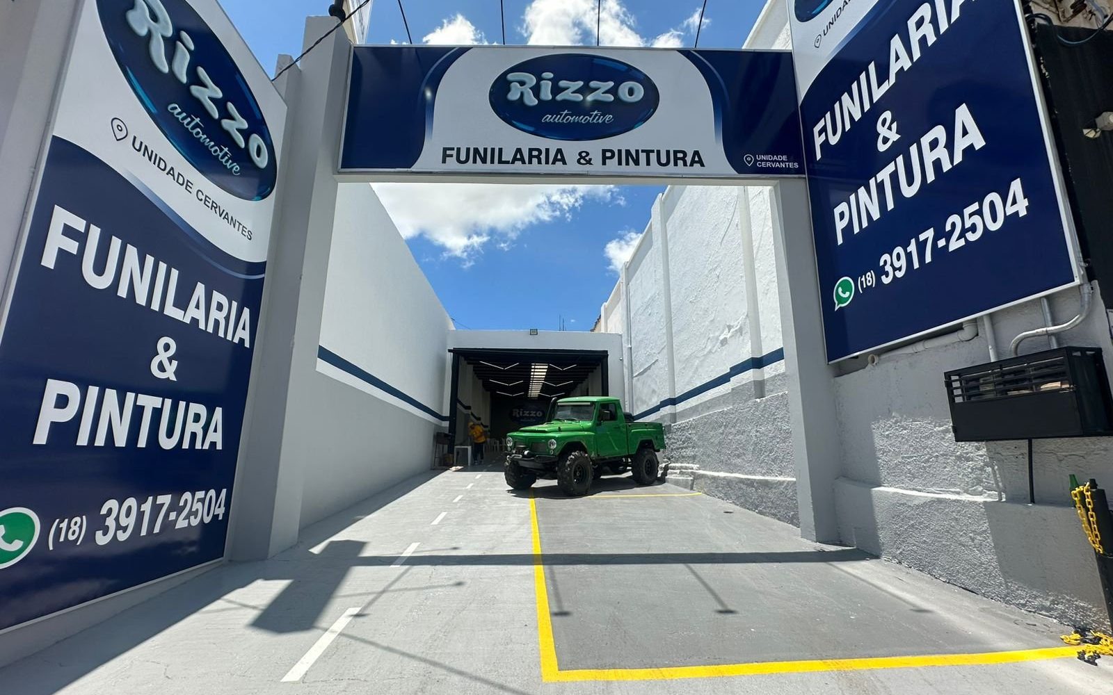 Entrada da unidade Cervantes da Rizzo Automotive
